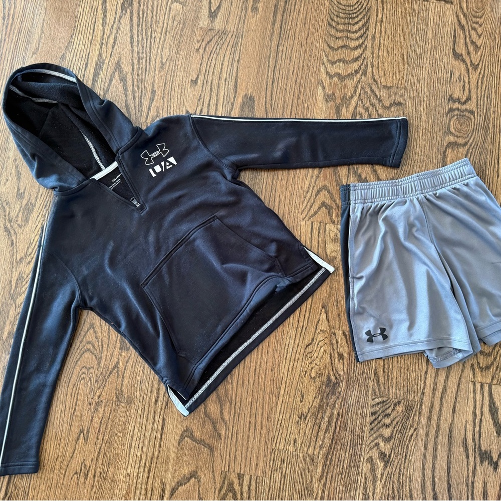 XS Boy Under Armour Light Sweat Shirt and Shorts